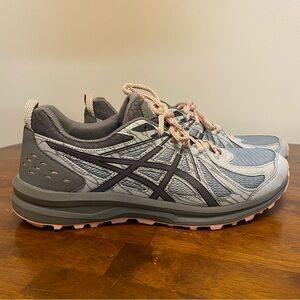 Asics women’s size 11 shoes